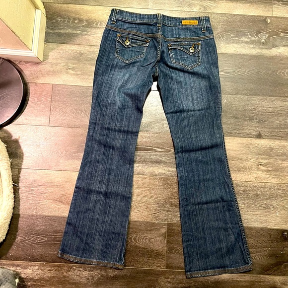 🚫SOLD🚫 Y2K Mudd Dark Wash Low Rise Flare Jeans - Picture 2 of 3